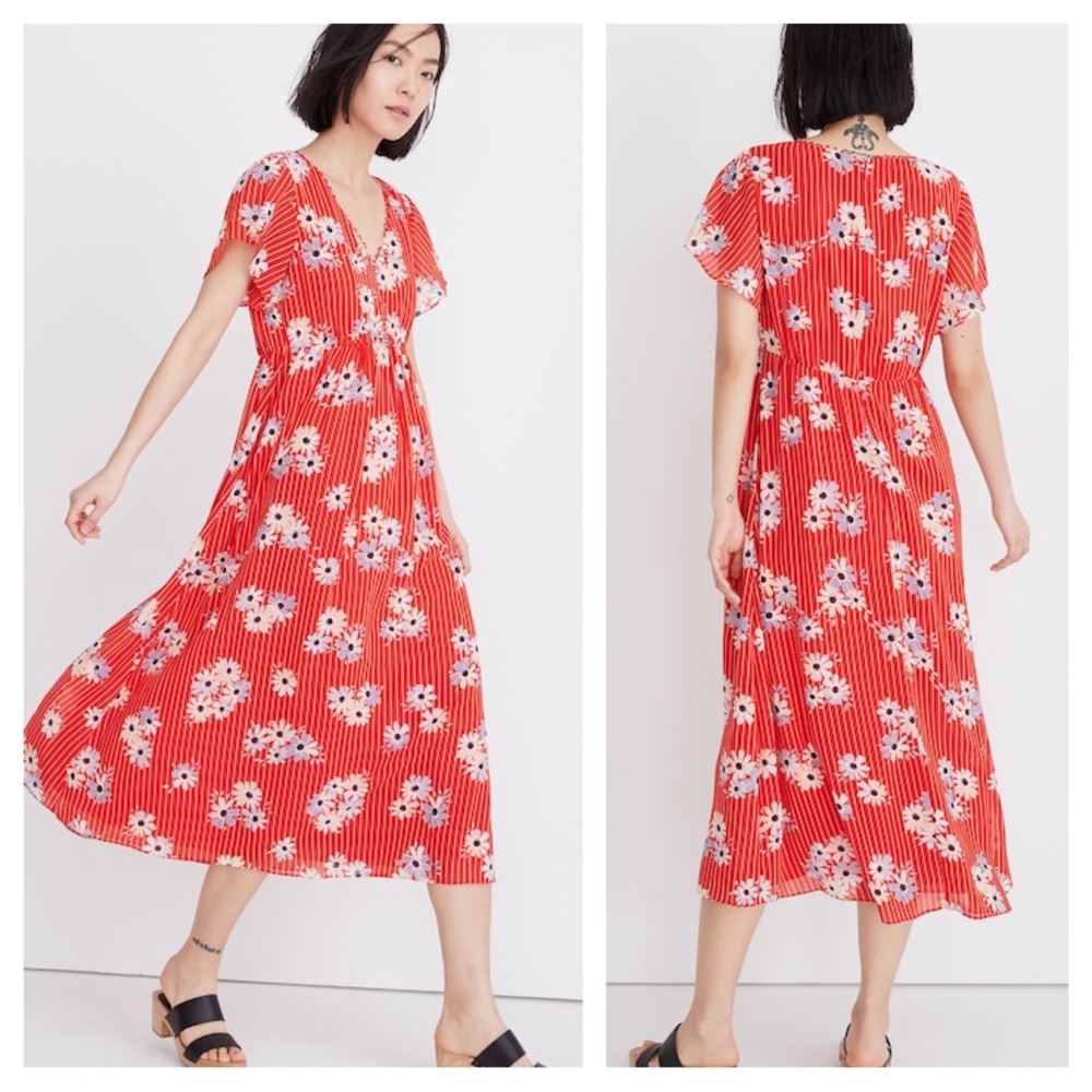 Madewell Scalloped Flutter Sleeve Midi Dress in Daisy Society